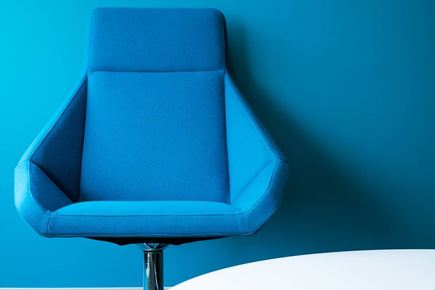 Linen three-seat sofa — view 3
