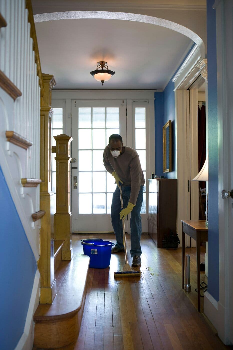 Villa deep clean and pool service — view 3